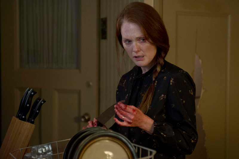 Illustration for article titled The Freakiest Thing Julianne Moore Does in the Carrie Remake